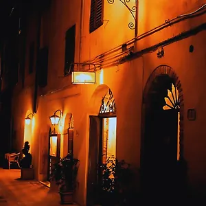Il Pino Couette-café San Gimignano